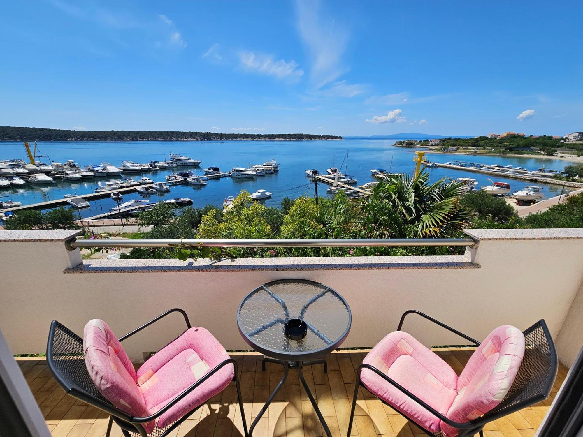Paradise House At Sea Rab Town Bagian luar foto